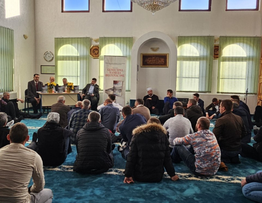 U bratunačkom naselju Voljavica upriličena promocija treće knjige iz serijala  